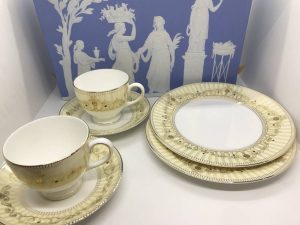 大吉国立店でウェッジウッドの食器をお買取りしました！！