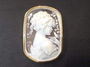 カメオも買取ます\(^o^)/大吉瀬田店