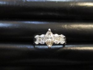 大吉 武蔵小金井店 プラチナダイヤリングの画像です