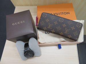 LVモノグラム　クレバンス・ GUCCI 紳士腕時計　お買取りさせて頂きました。