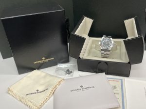 今回はVACHERON CONSTANTINの腕時計をお買取させて頂きました!大吉橋本高野口店です!
