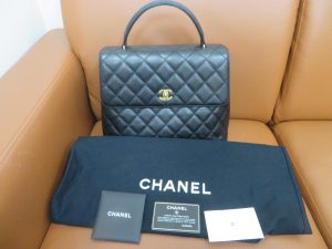 本日はブランド　シャネルのバックをお買取りさせて頂きました。