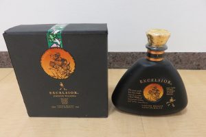 人気のお酒ジョニーウォーカーのお買取でルンルンの買取専門店大吉東急プラザ新長田店です。