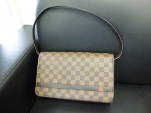 ルイヴィトンのショルダーバッグをお買取り致しました。買取専門店大吉ゆめタウン中津店(大分県)です。