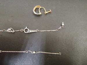 貴金属売るなら姶良市の買取専門店大吉タイヨー西加治木店におまかせ!ちぎれたネックレスも片割れイヤリングももちろんOK!