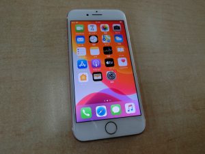 au版 iPhone7 32GB・MNCJ2JA・ローズゴールド・制限〇・バッテリー容量85%