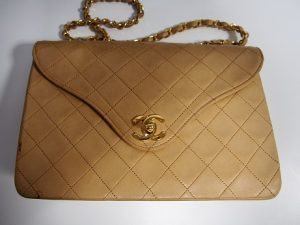 大吉 MEGAドン・キホーテUNY美濃加茂店はシャネルのチェーンショルダーバッグをお買取りしました。