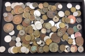 豊田駅で外国銭や日本の古銭を売るなら『買取専門店大吉 イオンモール多摩平の森店』へ!!