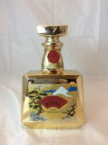 大吉鶴見店でローヤル 金ボトルをお買取り致しました