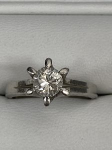 1ct超えダイヤリング