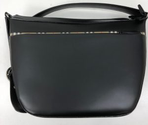 多摩平でBURBERRYのバッグを売るなら『買取専門店大吉 イオンモール多摩平の森店』へ!!