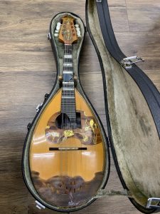 美唄市からお越しのお客様から楽器のマンドリンを大吉 イオン岩見沢店でお買取りしました！！