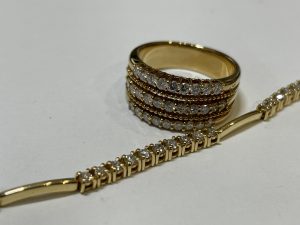 メレダイヤもお買取りします大吉国立店です！！