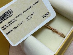 フェンディ FENDI ゴールドピアス エフイズフェンディ