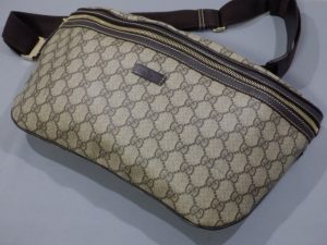 グッチ GGプラス ボディバッグ
