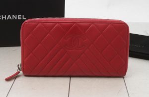 シャネル Vステッチ マトラッセ 長財布