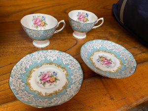 ブランド食器の買取りなら大吉リバーサイド千秋店へ！