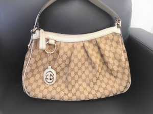 買取 延岡 グッチ