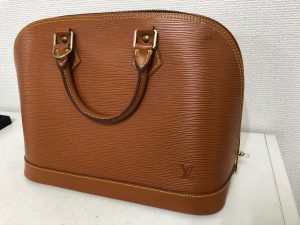 93A1BA1E-BAF7-4EE5-8664-6910A45F9996