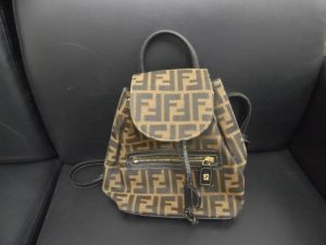 大阪府八尾でフェンディを売るなら買取専門大吉八尾店へ。フェンディ、ヴィトンなどのブランドバッグをお売り下さい。