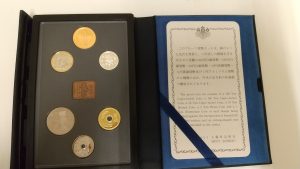 貨幣セットの買取は大吉アクロスモール春日店にお任せ下さい!