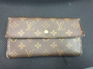 北名古屋市にお住いのお客様よりヴィトンの財布をお売り頂きました♪ 買取専門店大吉 名西店です!