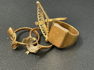 今回は金のリングを纏めてお買取させて頂きました!大吉橋本高野口店です!