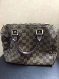 ルイヴィトン高く売りたい?東大阪市のじゃんぼ食鮮館花園店にお越し下さい!