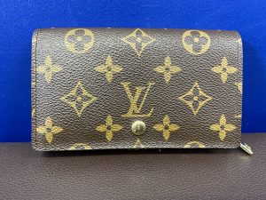 ルイヴィトン Louis Vuitton モノグラム ジッピー二つ折り財布 ポルトフォイユ・トレゾール