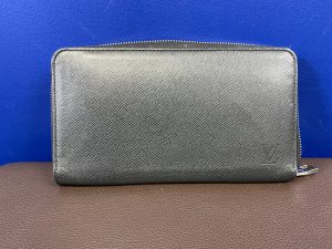 ルイヴィトン Louis Vuitton タイガ ジッピーオーガナイザー