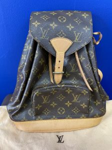 Louis Vuitton ルイヴィトン モノグラム リュック モンスリMM
