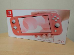 任天堂スイッチ・Lite本体(コーラル)・新品未使用品・スイッチライト