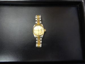 大阪の八尾でロレックスを売るなら買取専門大吉八尾店。ロレックスを使わずに置いておくなんて勿体ないです。