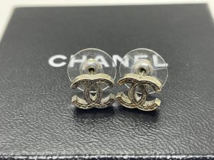 CHANELのピアスをお買取りしました大吉国立店です!!