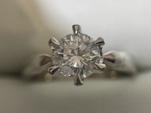 ダイヤモンドの指輪をお買取りしました大吉国立店です！！