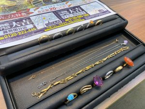 お困りの分はお困りの分だけ買取します!貴金属やアクセの買取は当然、姶良市・買取専門店大吉タイヨー西加治木店へ!