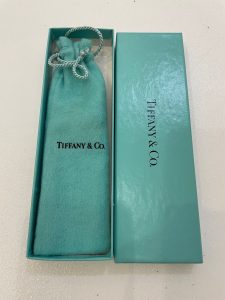 B9FFEEE5-641E-48E2-9186-49D6ABEB50EA