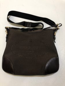 DFBF3CD8-D337-45A5-9C00-D1224A67CB6F