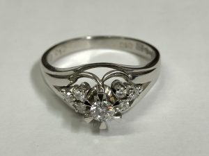ダイヤモンド　貴金属　プラチナ　ジュエリー　アクセサリー　宝飾品　買取　買い取り　東京　江戸川区　葛西