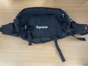 今回はSupremeのバッグをお買取りさせて頂きました!大吉橋本高野口店です!