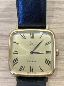 今日はオメガの時計を買い取りました