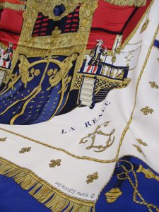 うるま市からお越しのお客様からエルメスのスカーフを大吉　胡屋店にてお買取致しました♪