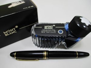沖縄市にお住まいのお客様からモンブランの万年筆を大吉　胡屋店にてお買取致しました♪