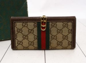 グッチ シェリーライン 長財布