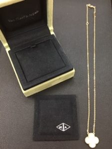 川越市でヴァンクリーフのネックレスを売るなら『買取専門店大吉川越店』にお任せください！