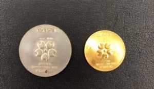 多摩平で金・銀のメダルを売るなら『買取専門店大吉 イオンモール多摩平の森店』へ!!