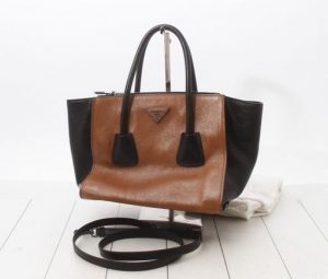 PRADAレザー2wayバッグ