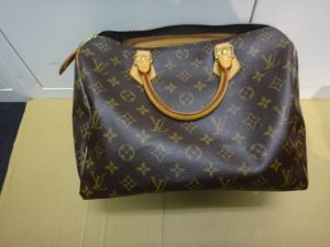大吉調布店で買取したヴィトン(LV)