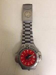 HUNTING WORLDの時計は大吉 アクロスモール春日店にお任せ!!