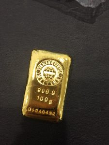 純金インゴット
